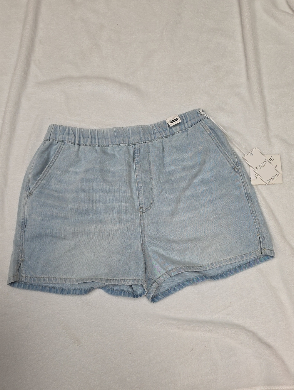 Light Blue Denim Elastic-Waist Women’s Shorts